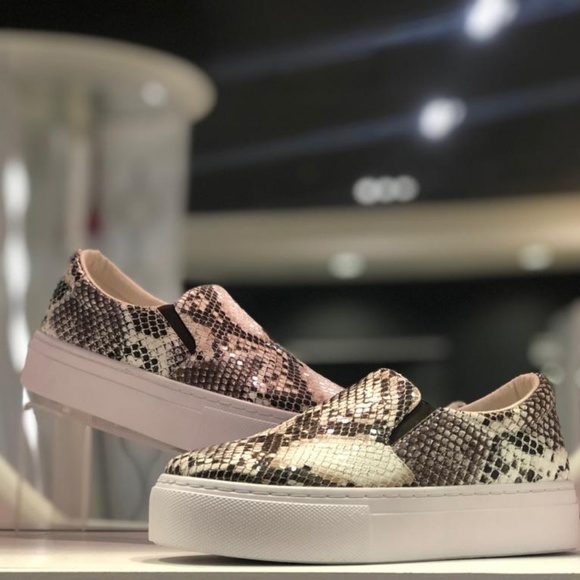 *LAST ONE SZ 6* Snake platform slip on sneakers - Picture 2 of 6